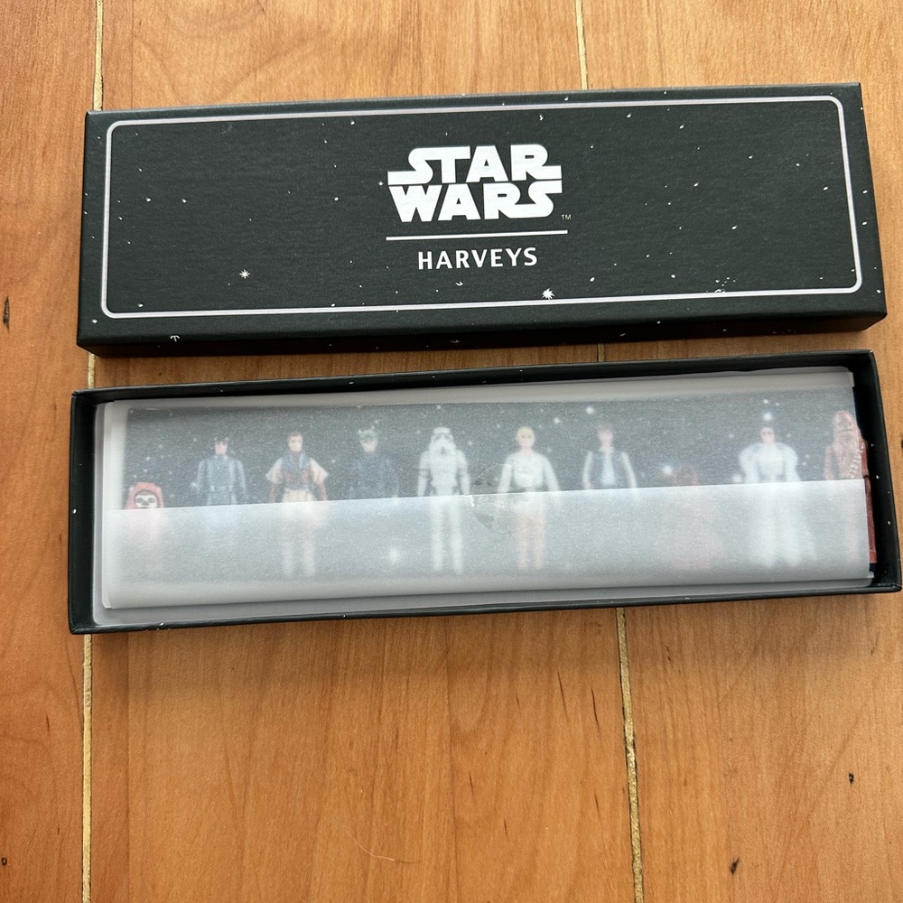 Star Wars Harveys Figures Skinny Scarf
